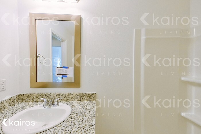 Building Photo - 11450 Camden Ct Cir