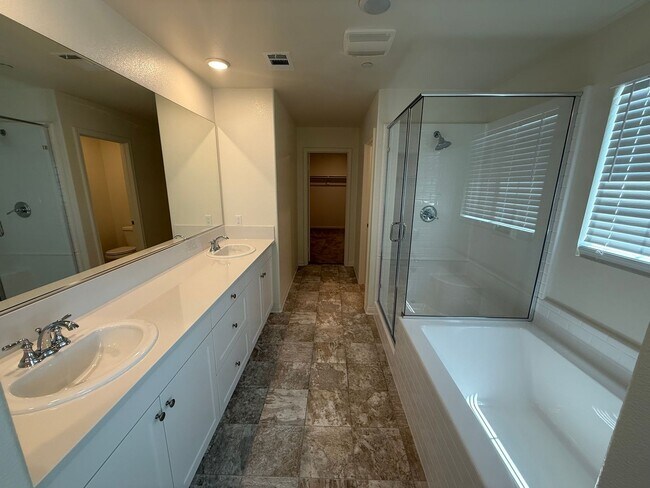 Building Photo - Victorville- New Richmond Home, 3 bedrooms...