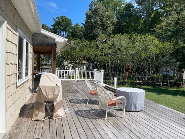Building Photo - 1308 Boardwalk Way