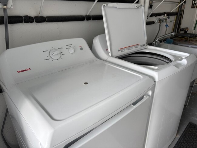 Building Photo - 374 Camden P