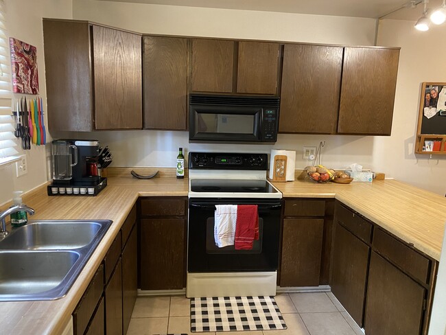 Kitchen - 1240 S Reed St