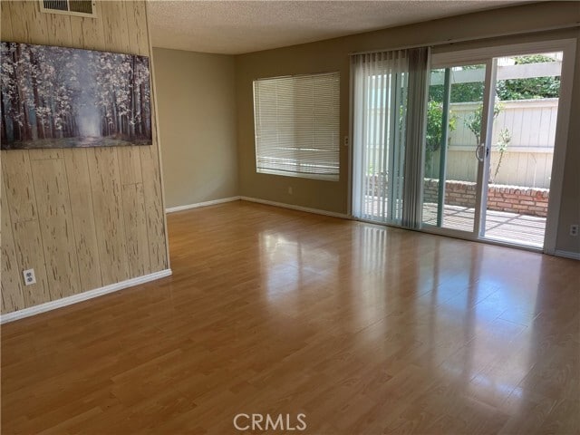Building Photo - 2115 E Aroma Dr