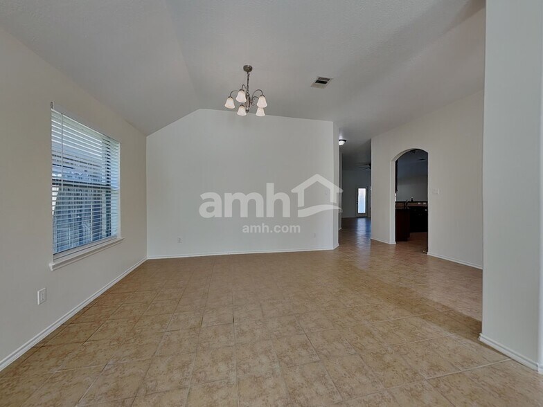 Building Photo - 10006 Blissfull Valley Ln