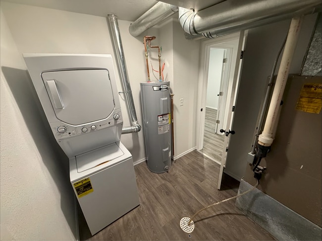 Building Photo - Seward Apartments