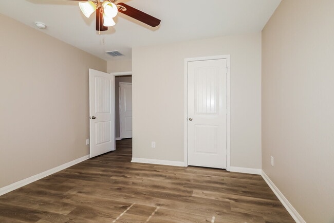 Building Photo - 4302 McGregor Blf Ln
