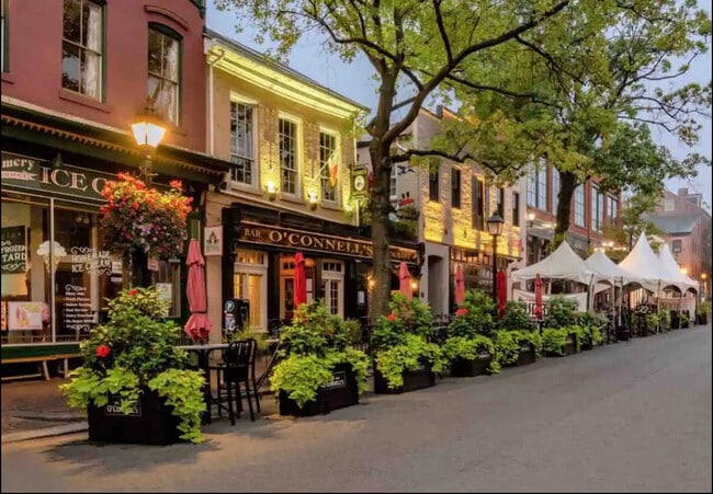 King street - 504 Bashford Ln