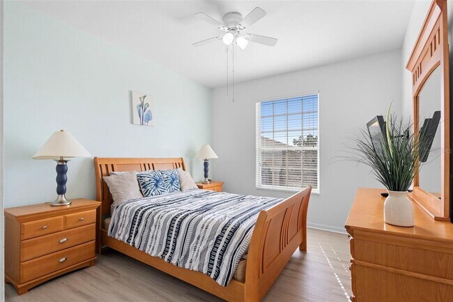 Building Photo - 2300 Butterfly Palm Way