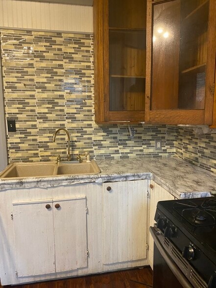 Primary Photo - 26 Park Pl