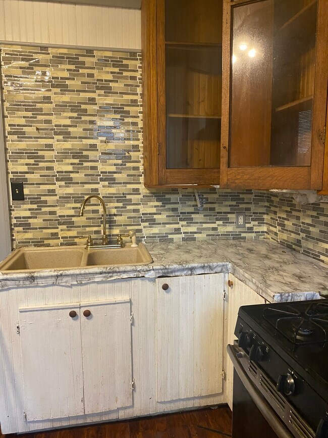 Building Photo - 26 Park Pl