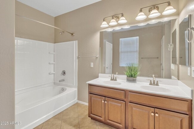 Building Photo - Charming 3BR House in Laveen