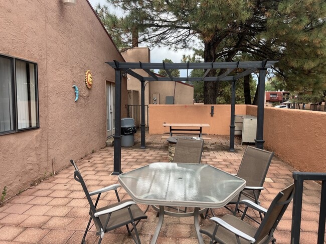 Building Photo - 25972 US-70