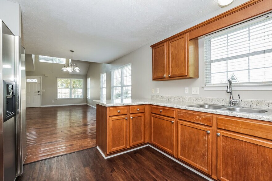 Building Photo - 5027 Hectare Ln