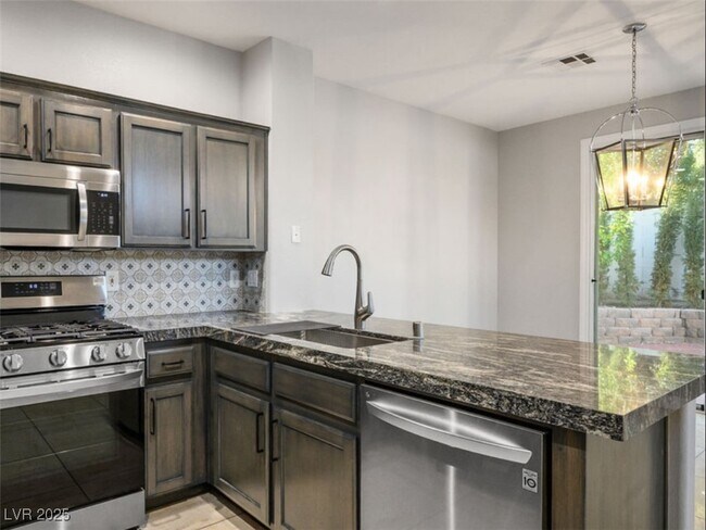 Building Photo - 8778 Villa La Rae Ave