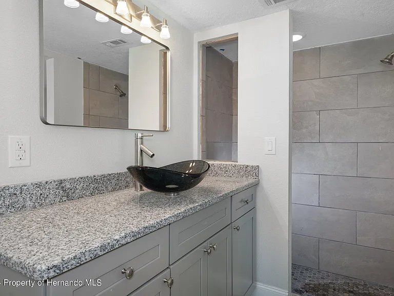 Building Photo - 5374 Baffin Cir
