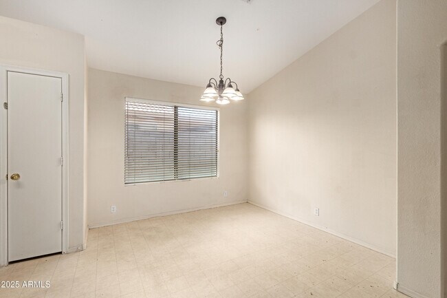 Building Photo - 8638 W Mauro Ln