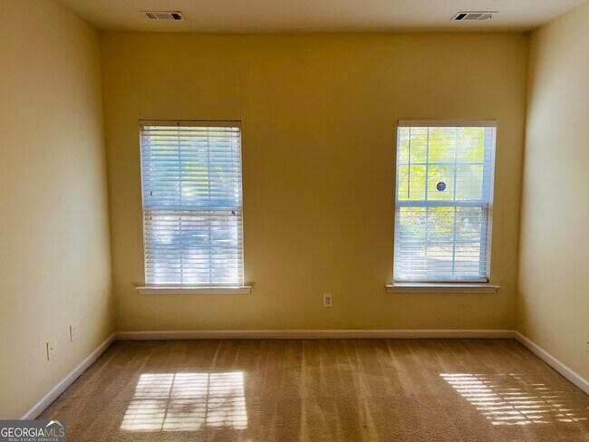 Building Photo - 2042 Appaloosa Way