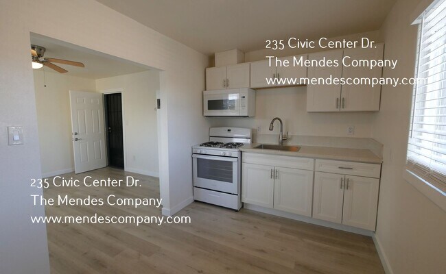 Building Photo - 235 Civic Center Dr.