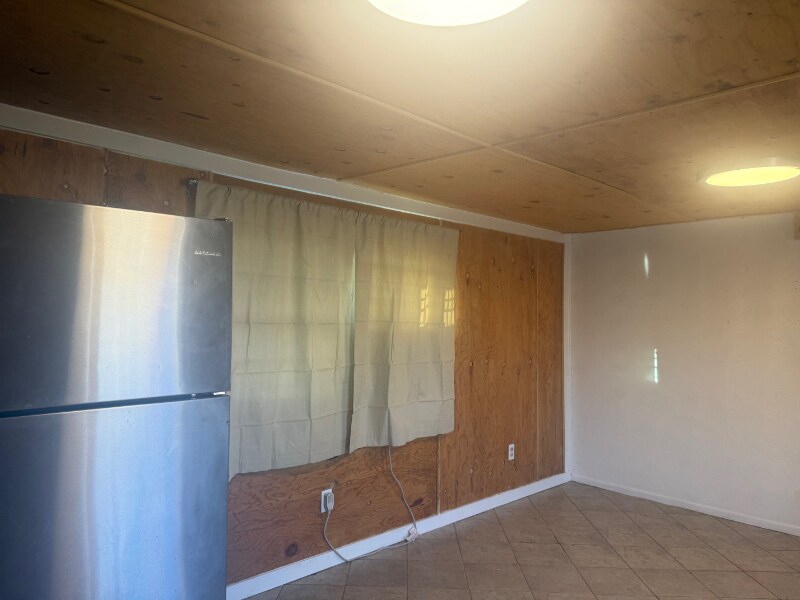 Building Photo - 40907 2nd St