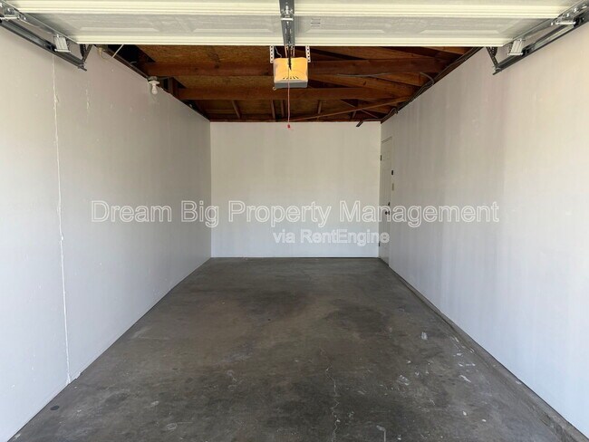 Building Photo - 3659 Wilbur St