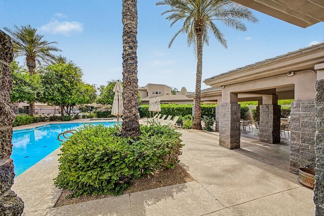 Building Photo - 7262 E Woodsage Ln