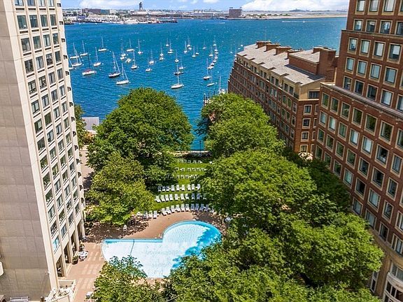 Building Photo - 85 E India Row