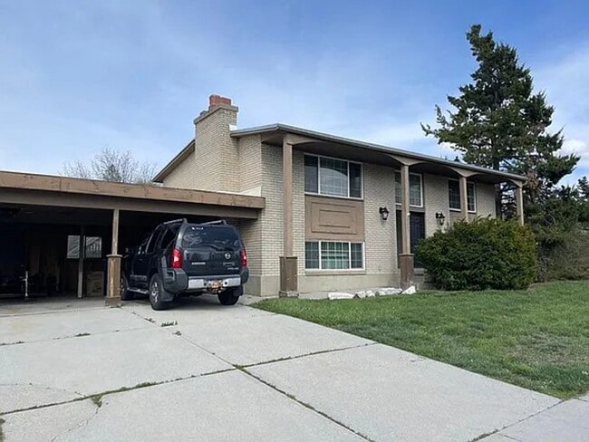 Building Photo - 4367 S Gordon Ln