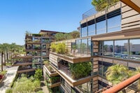 Building Photo - 7157 E Rancho Vista Dr