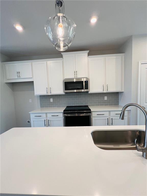 Building Photo - 2684 Brookview Dr NW