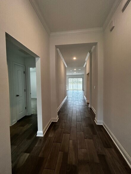 Building Photo - 249 Zancara St