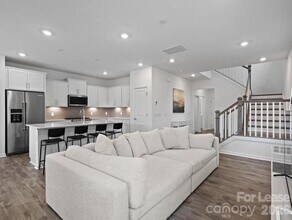 Building Photo - 3608 Pamlico St