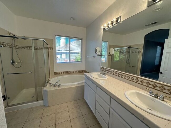 Building Photo - 8120 Silver Strike Ct