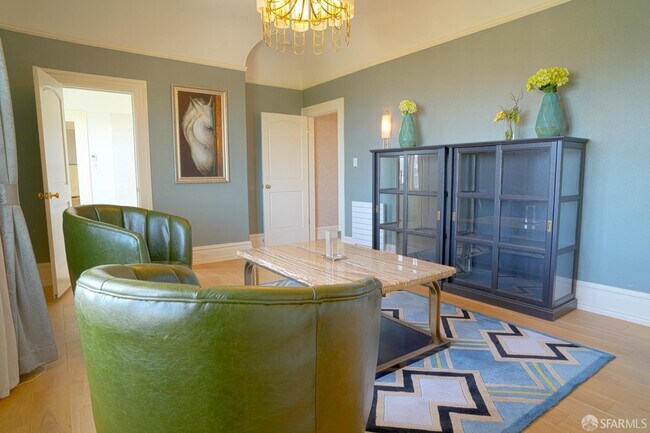 Building Photo - 2505 Divisadero St