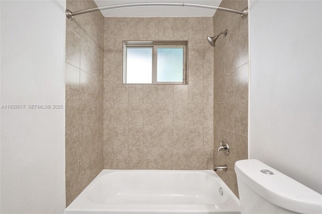 Building Photo - 30 SW 8th St