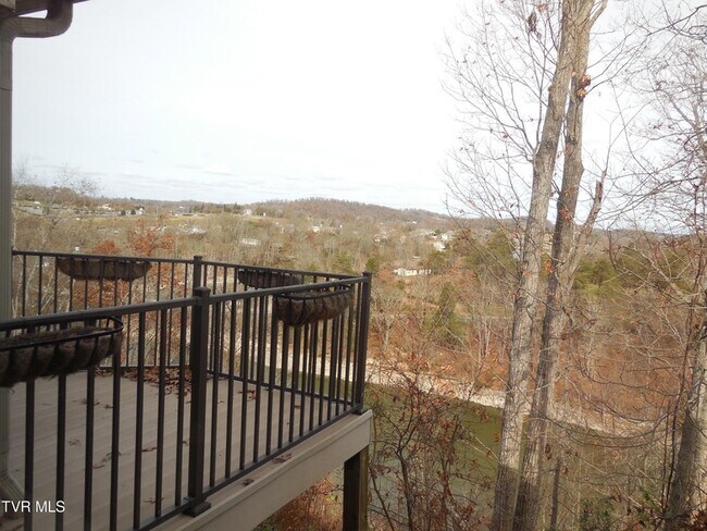 Building Photo - 341 Coldwater Dr