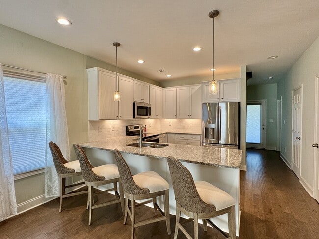 Building Photo - 336 Jacksonian Way