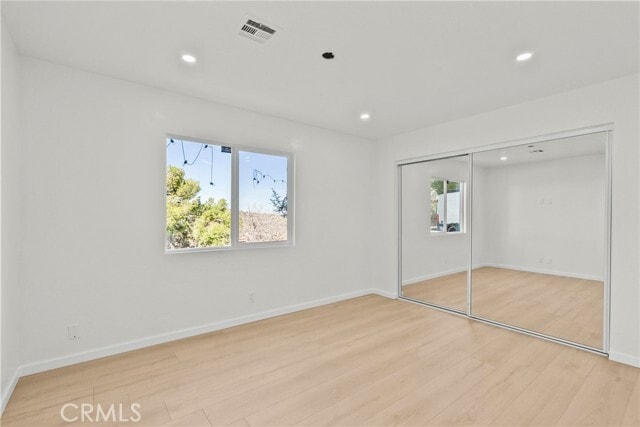 Building Photo - 1138 Lakeview Dr