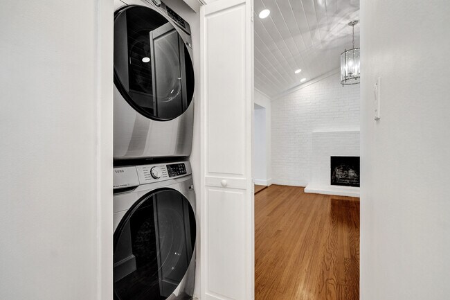 Building Photo - 20 NW 101st St