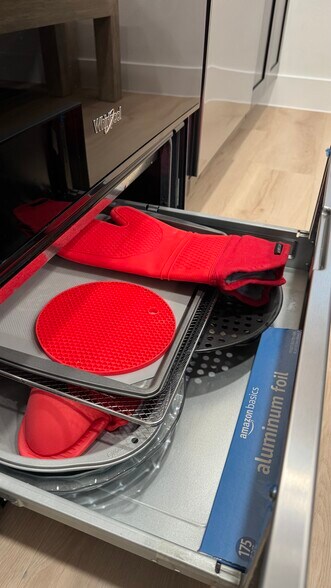 Baking supplies - 1519 32nd Ave