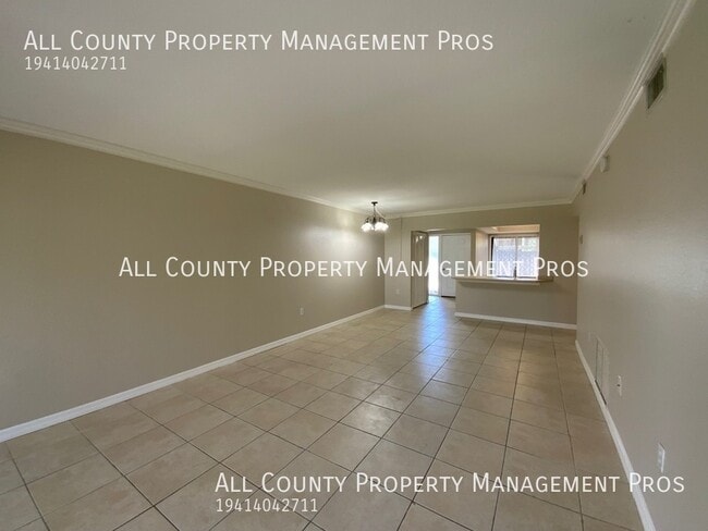 Building Photo - 5685 Summer Side Ln