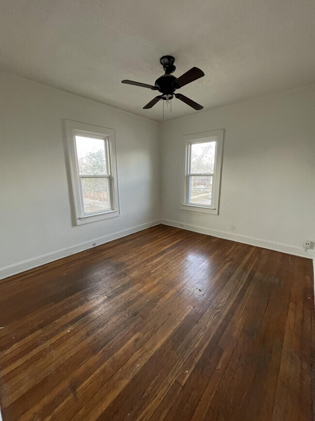 Building Photo - 1350 Alter Rd