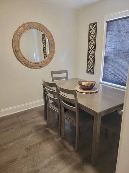 Building Photo - 156 N 75th St