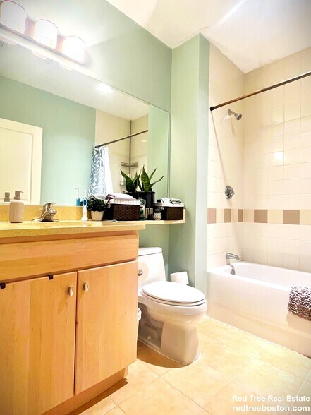 Building Photo - 3 Repton Cir