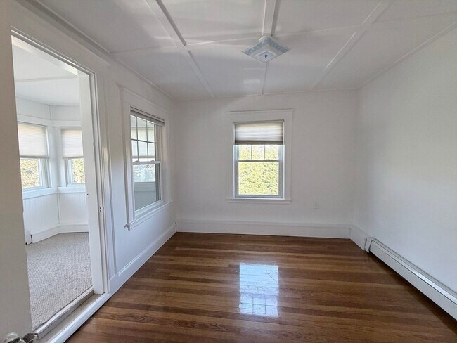 Building Photo - 9 Hollis St