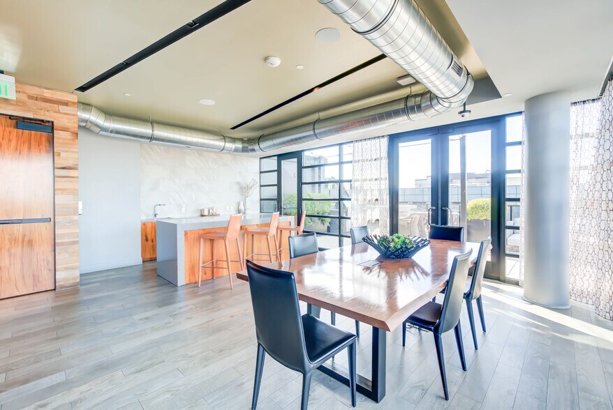 Building Photo - 1300 4th St SE