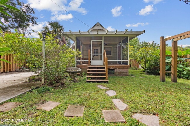 Building Photo - 3655 Walsh St