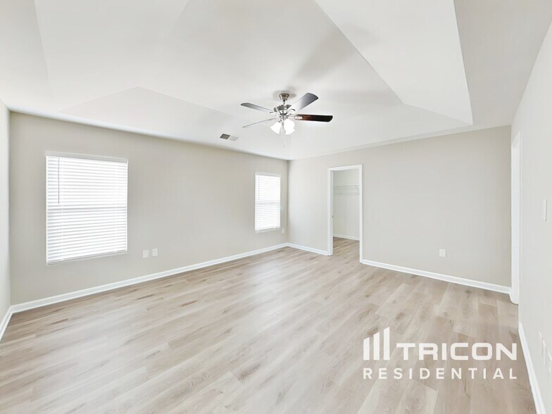 Building Photo - 305 Lameshur Ln