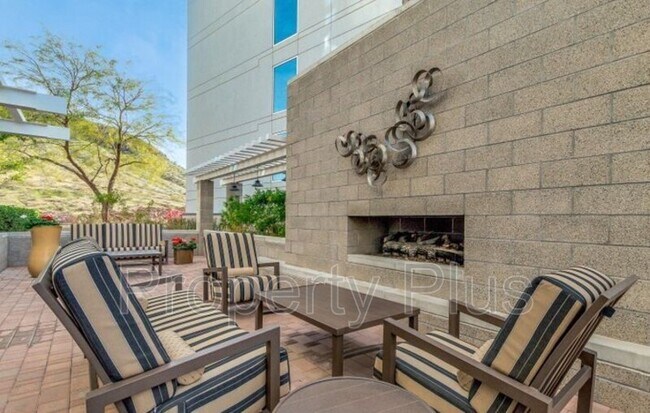 Building Photo - 140 E Rio Salado Pky