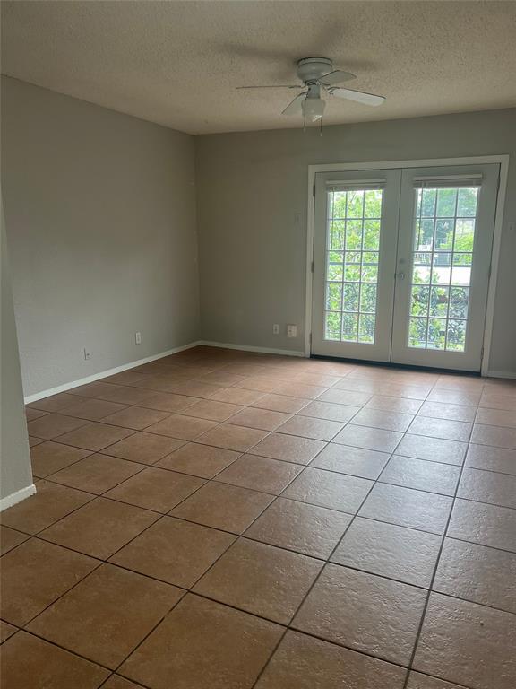 Building Photo - 311 E 31st St