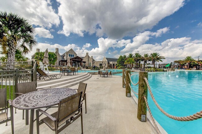 Building Photo - 13034 Rowan Grn Dr