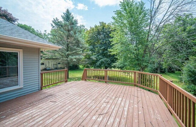 Building Photo - 12315 Adams Rd